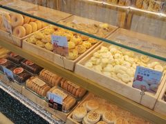 面包甜点陈列柜-金麦呈饼庄(铁西新玛特店)