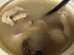 花胶花菇炖本地鸡-信行丰炖品皇店(光孝路店)