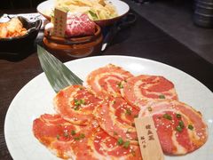-山川小町·极番烧肉(新地假日广场店)