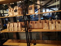 面包甜点陈列柜-81BAKERY(大学路店)