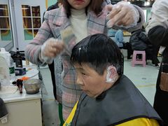 -首脑美容美发化妆美甲培训学校(长沙校区)