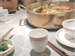 -野山舂·贵州现舂酸汤牛肉(民生路店)