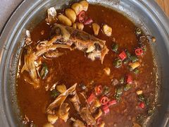 -新天明砂锅鱼头煲