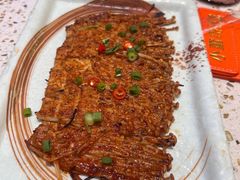 -小董哥烤串·爆汁大油边(故宫店)