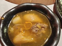 -芸山季·云南山珍菌火锅(人民广场来福士店)