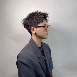 点击看大图 -Tipo Hair salon(明星)店