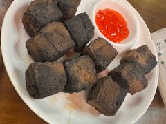 -芦茨金富饭庄·25年老字号·专做稻草鸡