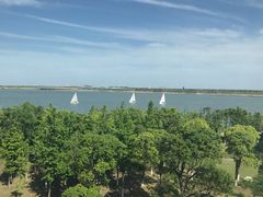 -上海滴水湖皇冠假日酒店