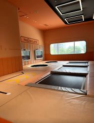 -嗨贝天地亲子乐园 · 生日派对·VR对战(万象城店)