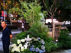 -证大大拇指广场(芳甸路店)