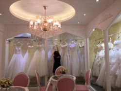 点击看大图 艾米丽新娘造型-艾米丽婚纱礼服