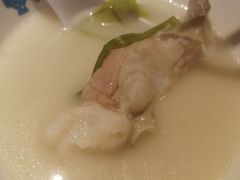 -咕嘟草帽鱼·牛奶一样的鲜鱼汤(天鹅湖万达广场店)