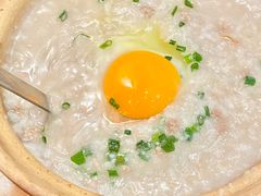 -何妹湿辣牛肉·粤式烧烤砂煲(桂雅路店)