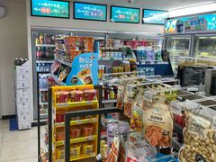 -全家便利店(杭州龙翔桥地铁站店)