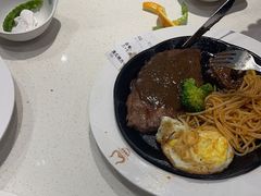 -汤姆家的牛排意面披萨(新城市广场店)