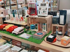 -诚品(信义店)