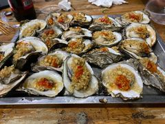 -蚝哥花姐湛江烤生蚝(美丽湾市场店)
