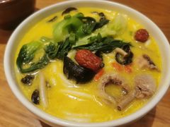 云南过桥米线-云海肴·汽锅鸡·云南菜(东坝金隅店)