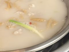 -老来福·非遗酸汤兔(凯旋路店)