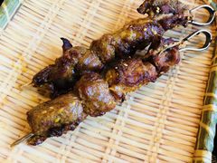 -乡村馕坑肉·烧烤·新疆菜·本地人更爱吃(阿勒泰首店)