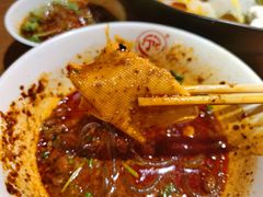 -万记麻辣烫国展总店
