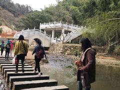 -梅岭月亮湾山体公园