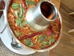 -Chom Cafe and Restaurant