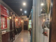 -东口码头·烧鸽子·鱼头泡饼·地方菜(金鹰悦城店)