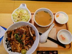 -熊吞·大碗丼烧肉饭(济宁万达广场店)