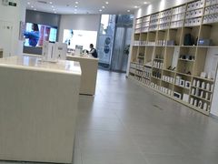 -华为授权体验店(中山公园来福士)