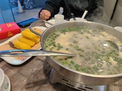 -今鲜源酒店·海鲜锅贴青岛菜(新湛路店)