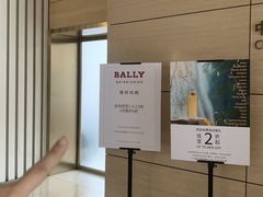 -广州周大福金融中心