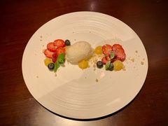 -恰餐厅及酒吧 CHAR Bar & Grill (北京丽都皇冠假日店)