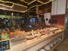 -大中华希尔顿酒店-念自助餐·嗨啤·小龙虾