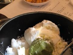 蛋白饼配罗勒冰霜-Ocean's Table 欧舍