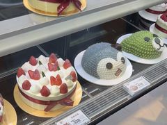 -花花卷卷·鲜食蛋糕(静安久光百货店)