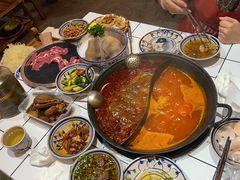 -旧街市鲜货老火锅(大光路店)