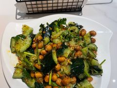 -嗨辣小聚·盘锦河蟹·海鲜烧烤龙虾(盘锦十年好店)