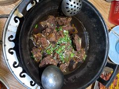 -茸梅路右拐龙虾-农家菜(松江店)