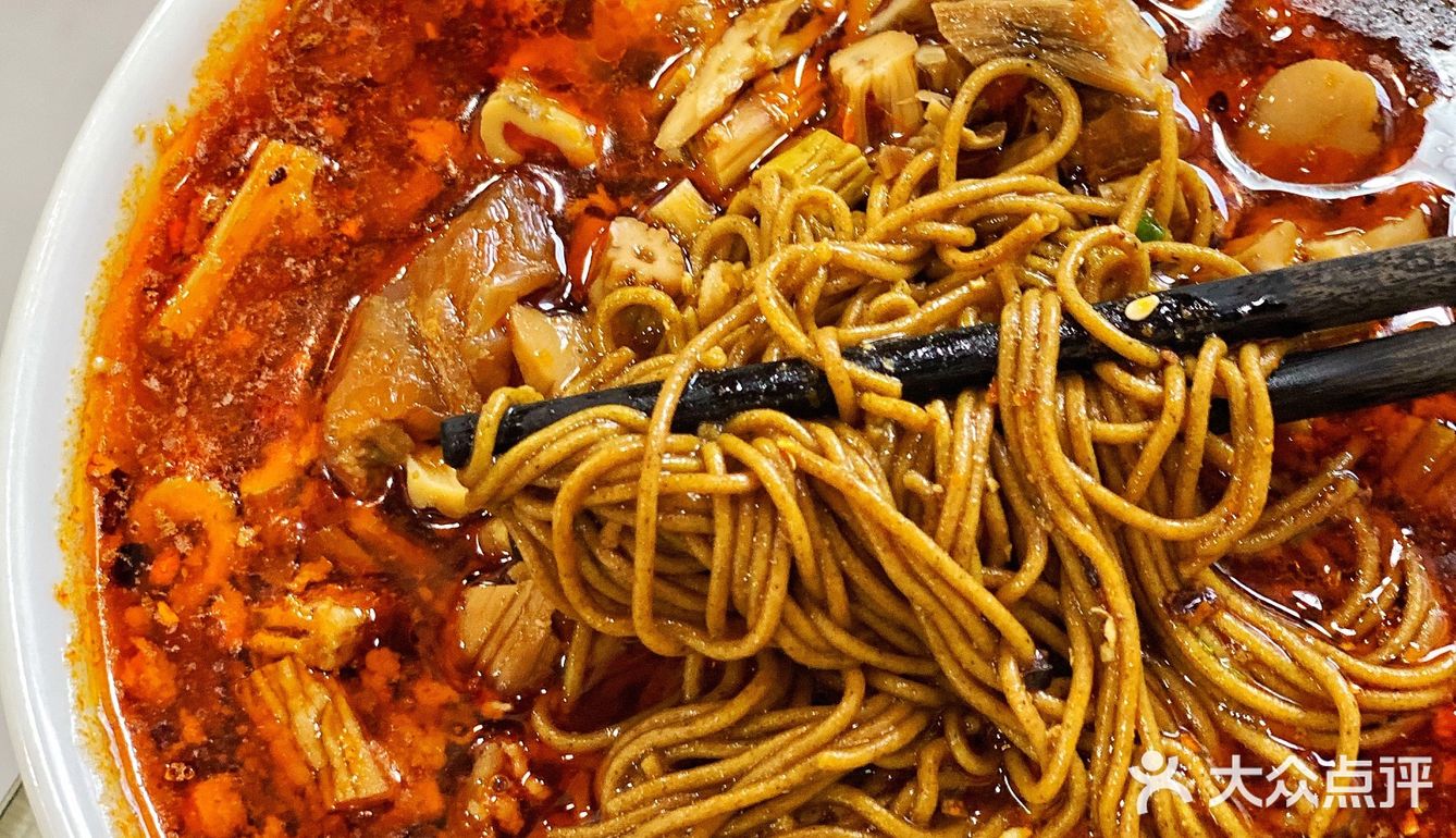 曾叫兽探店｜成都面食一颗被遗落的明珠