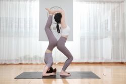 -亚太瑜伽普拉提学院