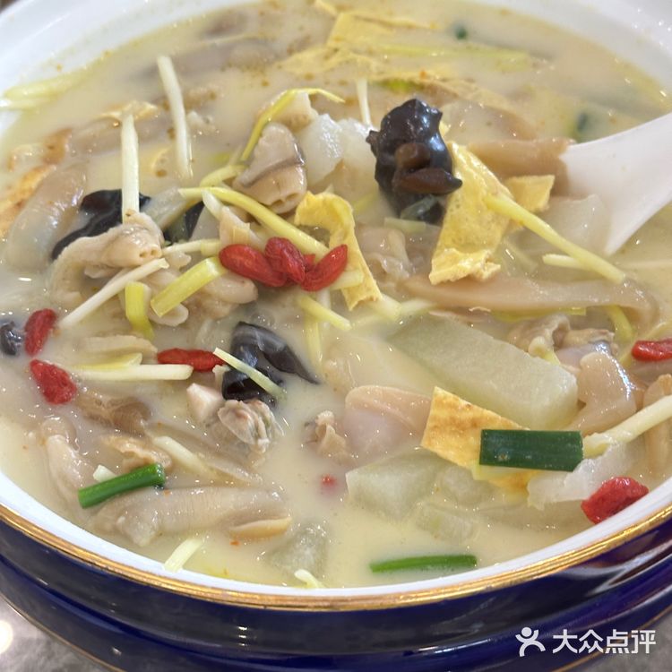 鲜掉眉蛏子汤小黄鱼！