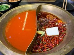 -沸炉重庆老火锅(军事博物馆店)