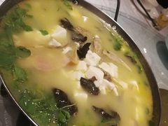 -湖庭壹品鸭王·传统北京烤鸭·别墅私房菜·庭院宵夜(江宁店)