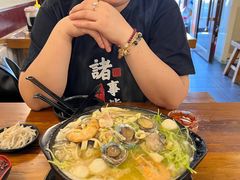 -丽虹云南过桥米线(兴工街店)