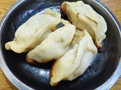 -黄阿姨锅贴大王(万航渡路店)