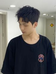 -SUNLON秀隆时尚烫染定制沙龙