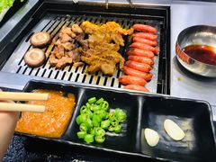 -臻牛烤肉