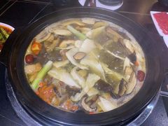 -野菌皇海景野生菌火锅(滨海大道店)