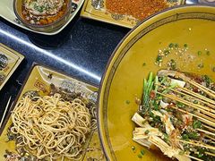 -上上签·冷锅串串(六灌路店)